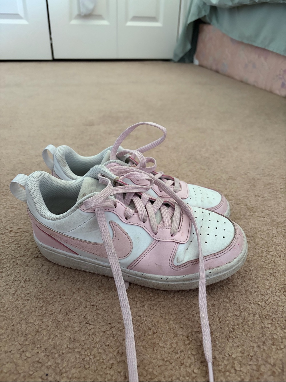 Nike Women's White & Light Pink Low-Top Sneakers